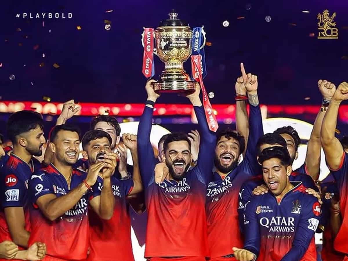 18 साल बाद जीती आईपीएल ट्रॉफी