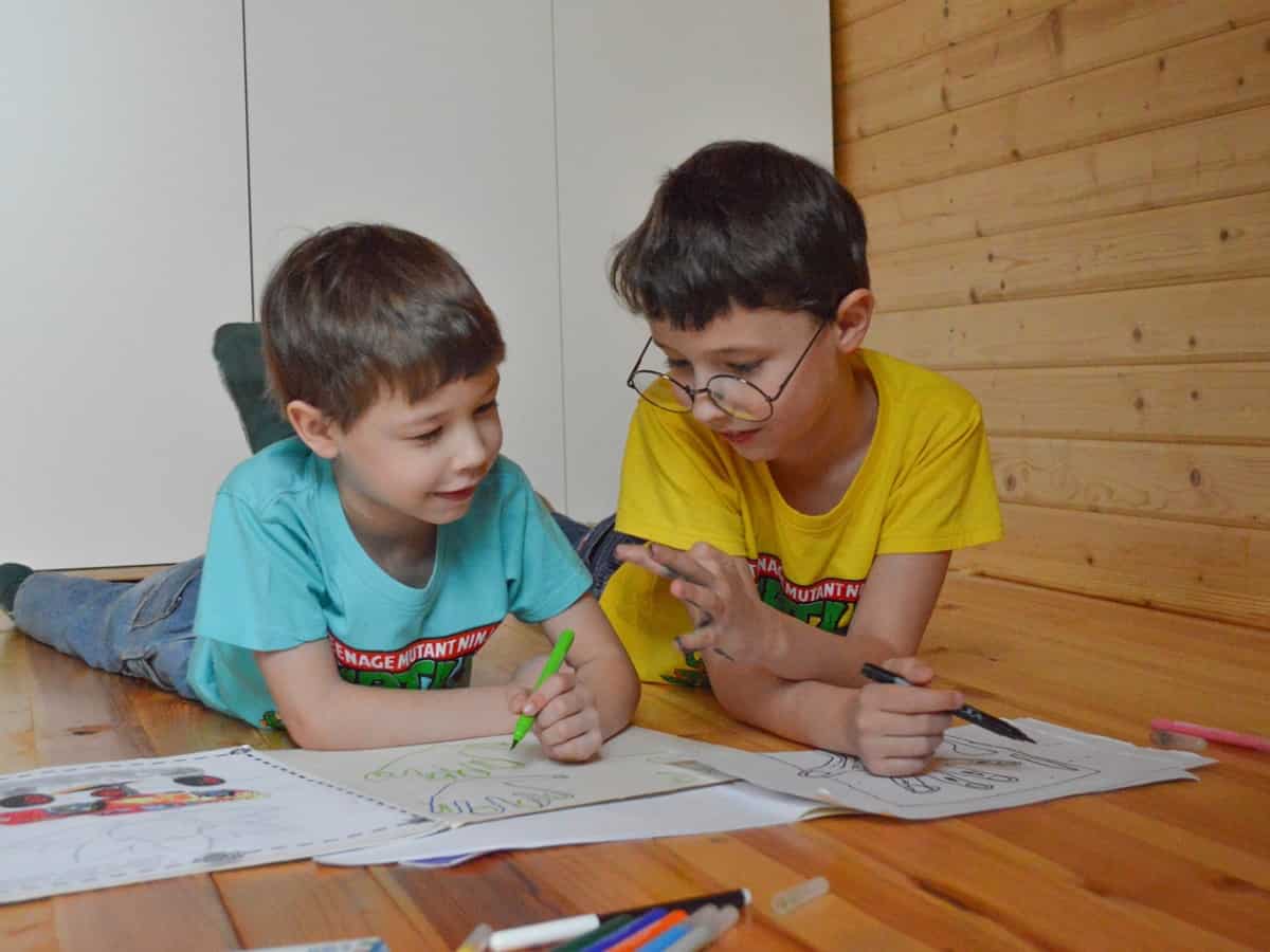 AI से करवाएं अपना Holiday Homework, ये 5 ट्रिक्स फॉलो कीं तो स्कूल में टीचर हो जाएगी खुश! 