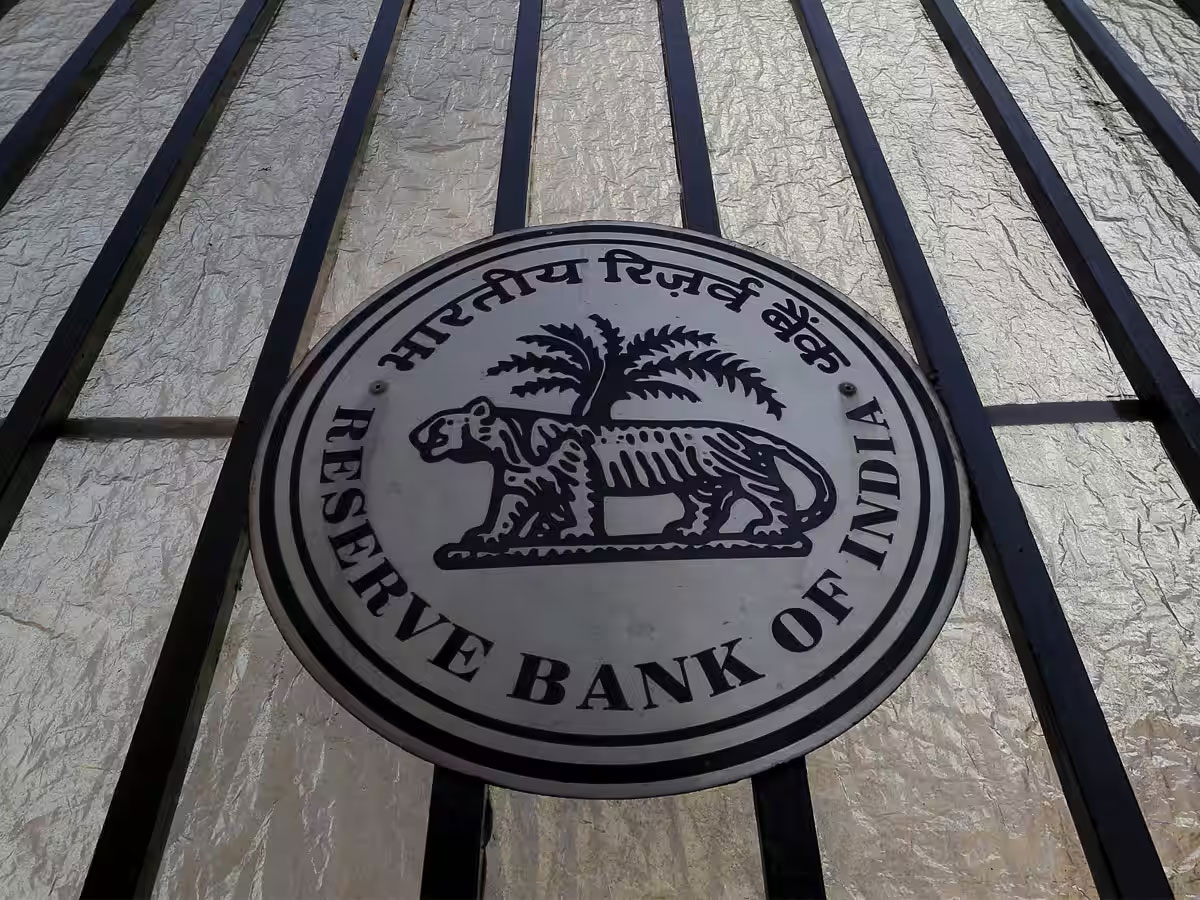 क्या सस्ता होगा कर्ज? क्रिसिल की भविष्यवाणी, RBI एक बार और कर सकता है ब्याज दरों में कटौती
