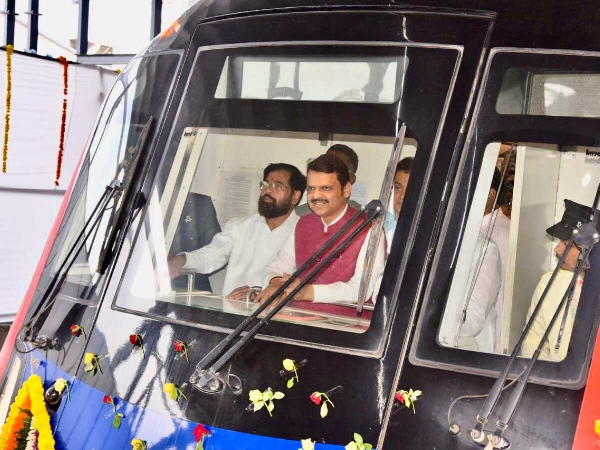 मुंबईकरों के लिए गुड न्यूज, कैश के झिकझिक और खराब इंटरनेट की नो टेंशन, बिना लाइन में लगे ऐसे होगा मेट्रो रेल से सफर