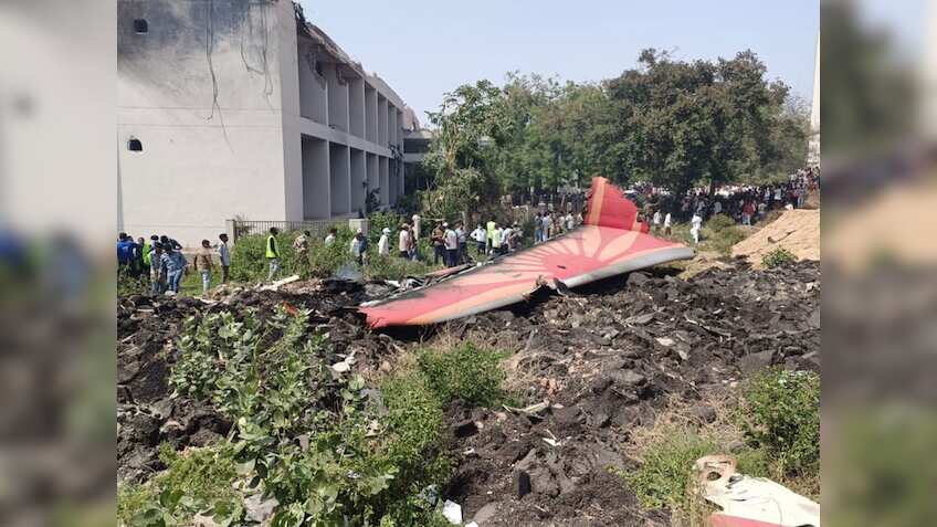 अहमदाबाद विमान हादसे में बचाव काम के लिए उतरी सेना, RPF, डॉक्टर मौके पर मौजूद, रेलवे ने चलाई स्पेशल ट्रेन