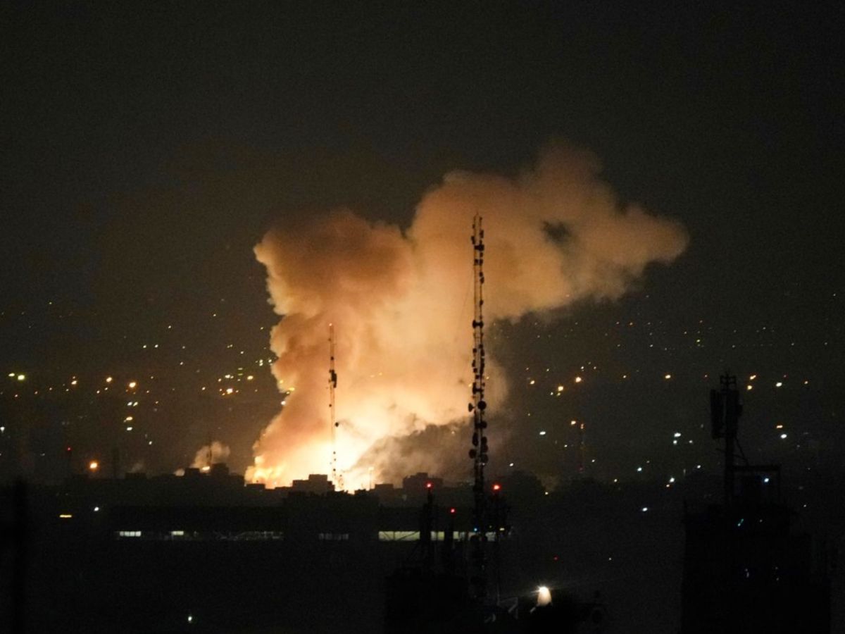 इजरायल का ईरान पर हमला, सैन्य ठिकानों और मिलिट्री न्यूक्लियर साइट्स को बनाया निशाना