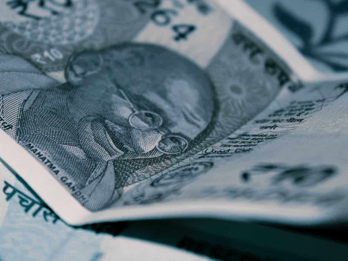 Repo Rate में कटौती से EMI हुई सस्ती पर FD पर लगा कम ब्याज का झटका! अब क्या करें Investor, समझिए कहां है फायदा