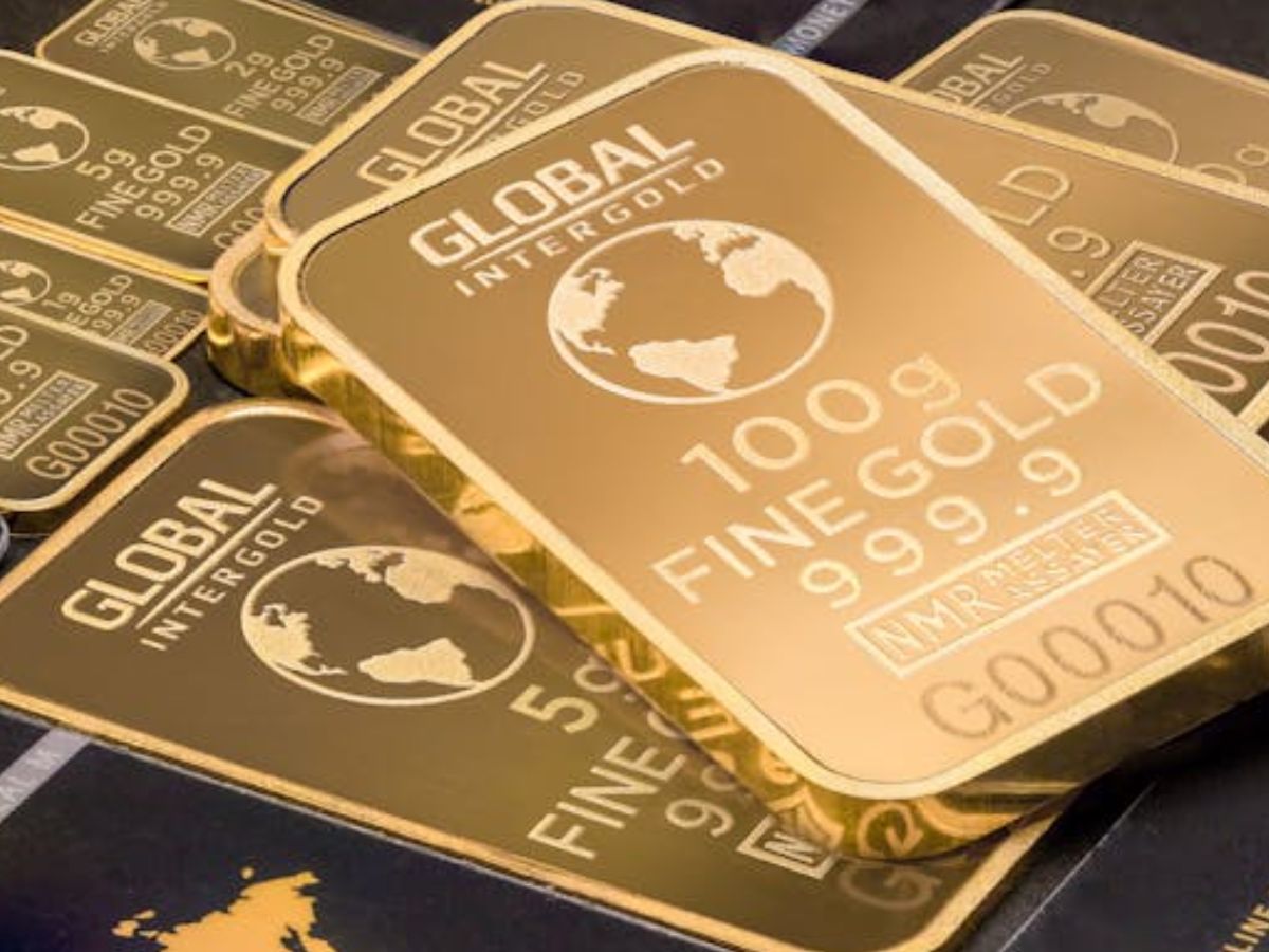 Gold Price Today: 315 रुपये महंगा हुआ सोना, चांदी की कीमत ₹1.06 लाख के पार, चेक करें लेटेस्ट रेट्स