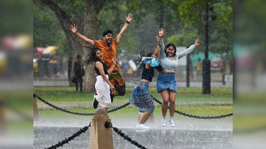 दिल्लीवालों के लिए गुड न्यूज! मॉनसून के लिए हो जाओ तैयार, इस तारीख से झमाझम होगी बरसात, आया IMD का बड़ा अपडेट