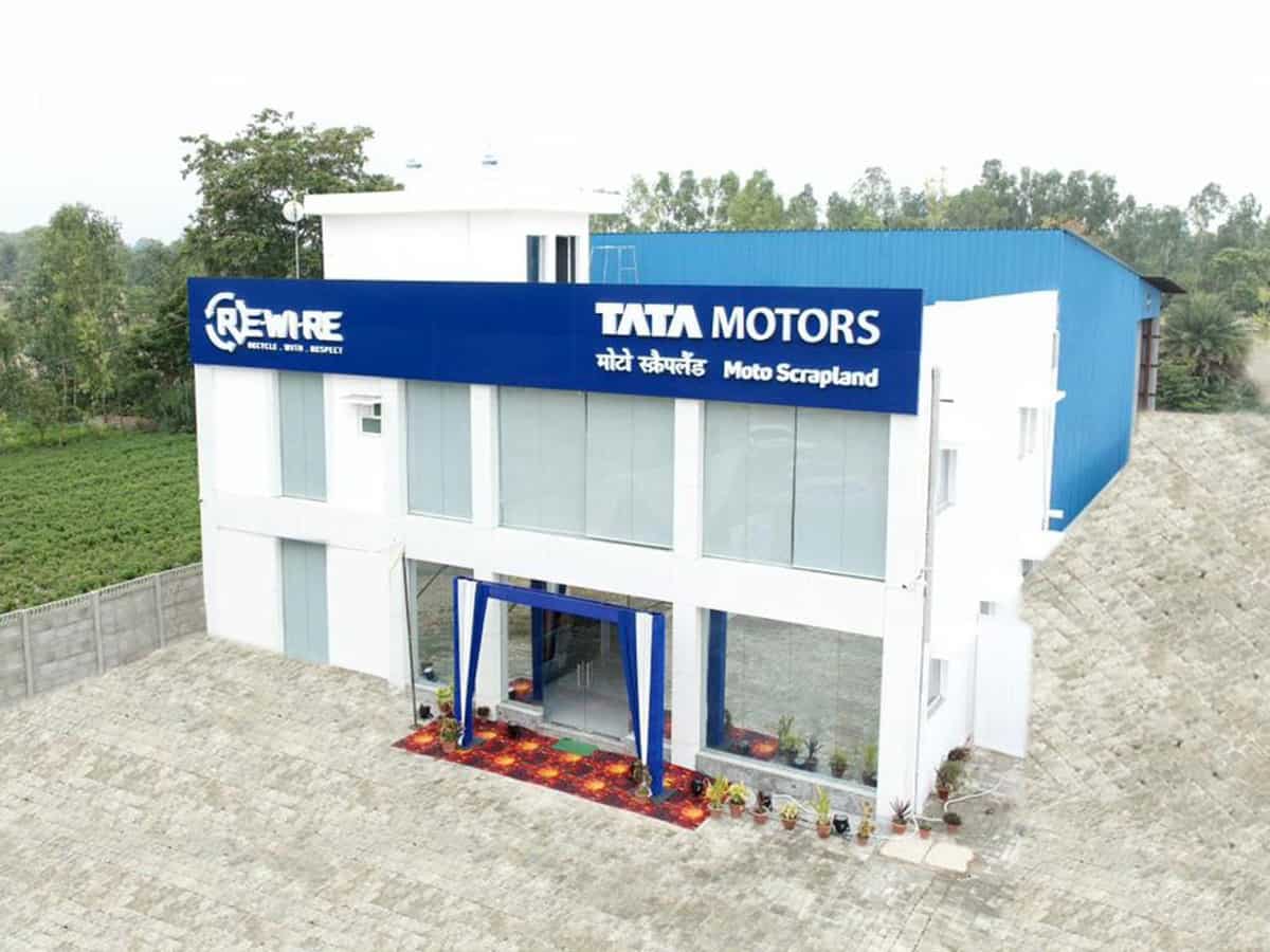 Tata Motors ने इन 2 शहरों में खोले व्हीकल स्क्रैपिंग सेंटर, कहीं ये आपका शहर तो नहीं? तुरंत कर लीजिए चेक