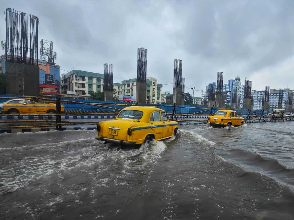 मौसम विभाग ने जारी किया बड़ा अलर्ट, अगले एक हफ्ते में इन राज्यों में हो सकती भारी से बहुत भारी बारिश