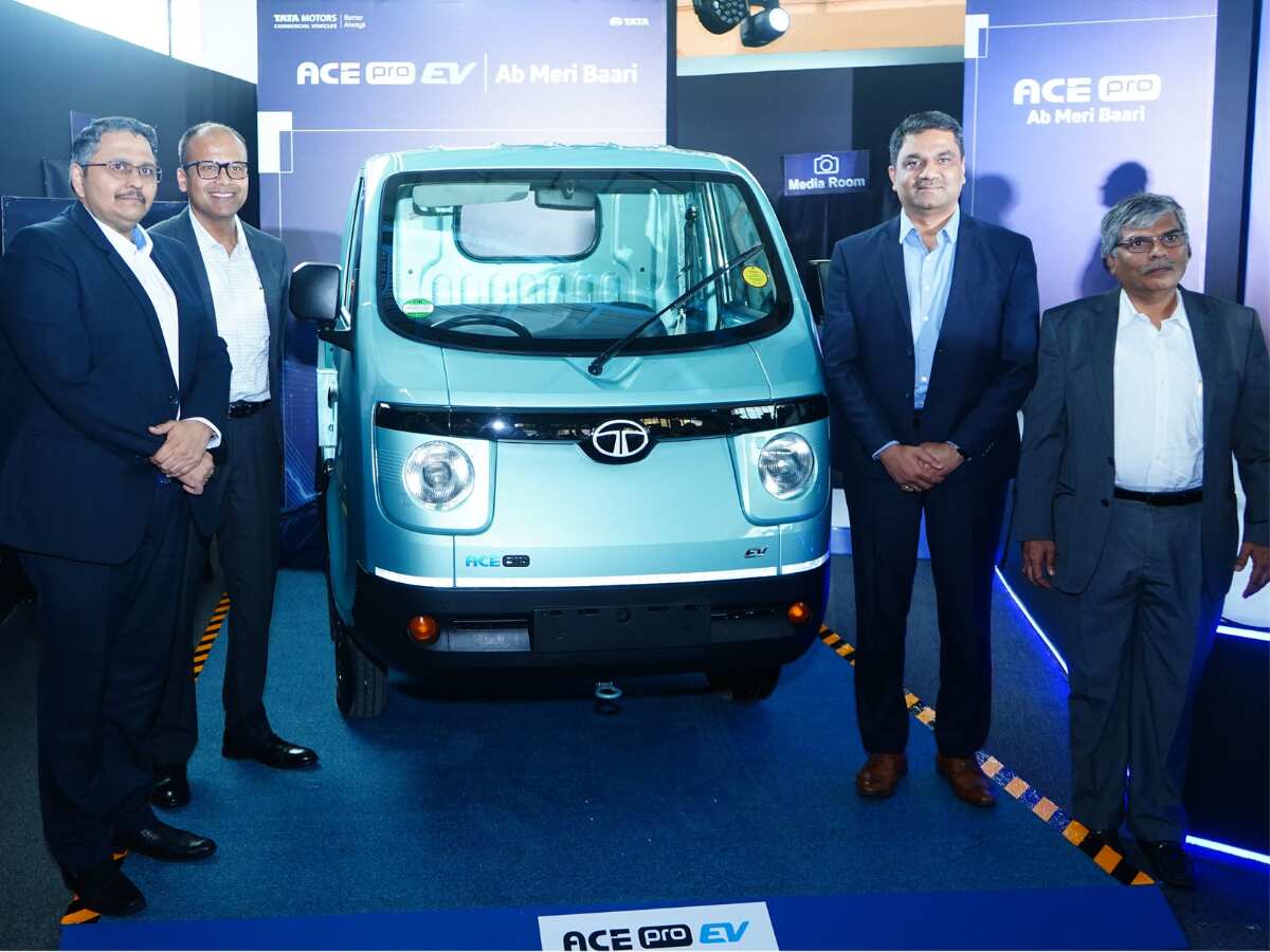 Tata ने लॉन्च किया एक और अफोर्डेबल मिनी ट्रक; पेट्रोल, Bi-Fuel और इलेक्ट्रिक का सपोर्ट, जानें फीचर्स और कीमत 