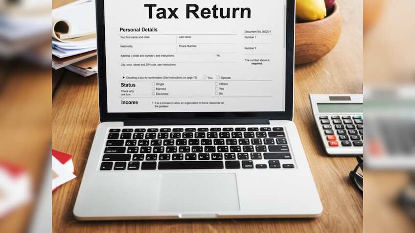 ITR फाइलिंग: CA को कहें Bye-Bye! आपकी सैलरी स्लिप खुद बताएगी कितना कटेगा Tax, समझें A to Z कैलकुलेशन