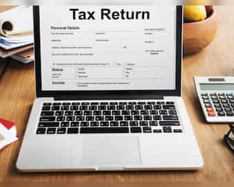 ITR फाइलिंग: CA को कहें Bye-Bye! आपकी सैलरी स्लिप खुद बताएगी कितना कटेगा Tax, समझें A to Z कैलकुलेशन