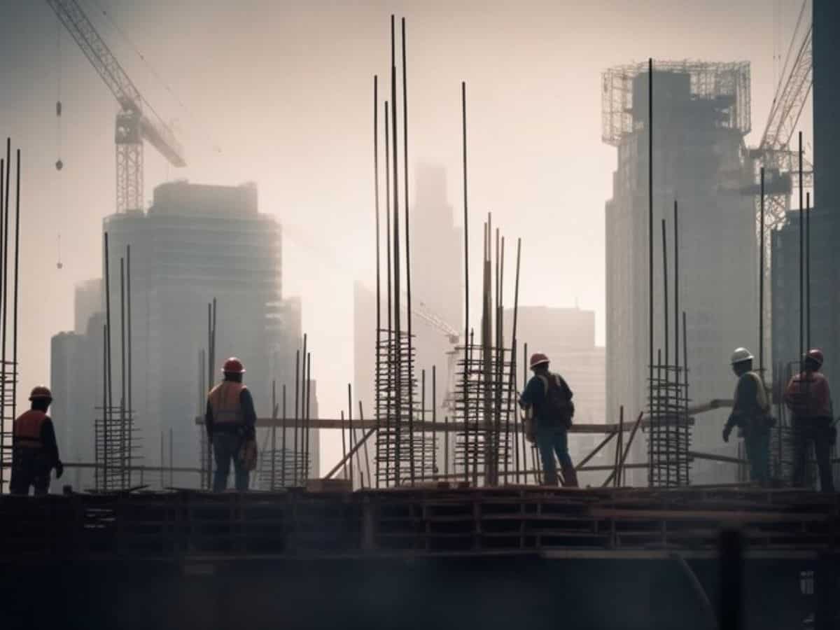 ऐसा क्या हो रहा है कि Cement Stocks आ गए ब्रोकरेज के रडार पर, दौड़ने वाले हैं ये 5 शेयर!