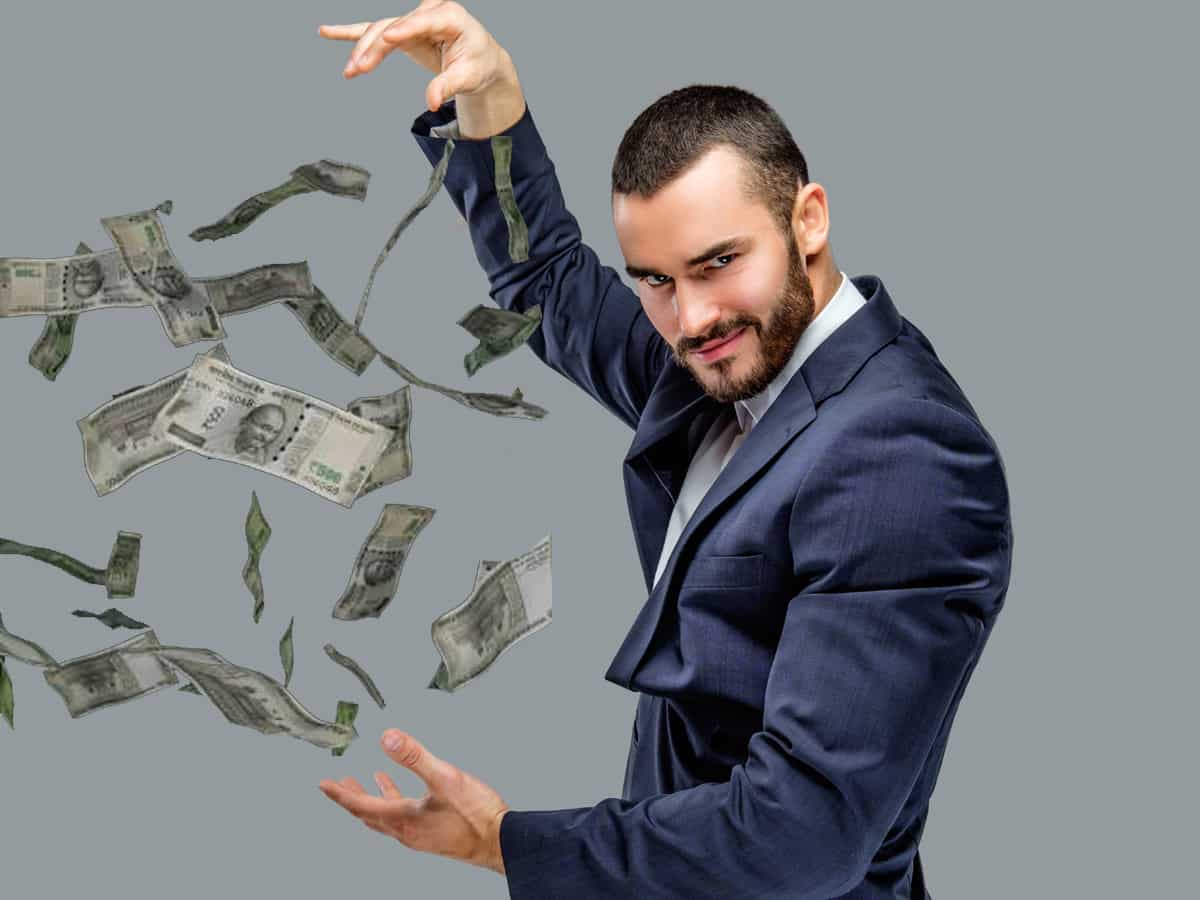 क्या Salary Hike से Credit Score बढ़ता है? हां भी और नहीं भी.. देख लीजिए पूरा गणित, सब समझ आ जाएगा