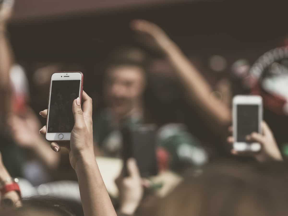 'मेक इन इंडिया' का जलवा! मोबाइल निर्यात में 74% बढ़ोतरी, Apple Samsung बढ़ा रहे हैं प्रोडक्शन