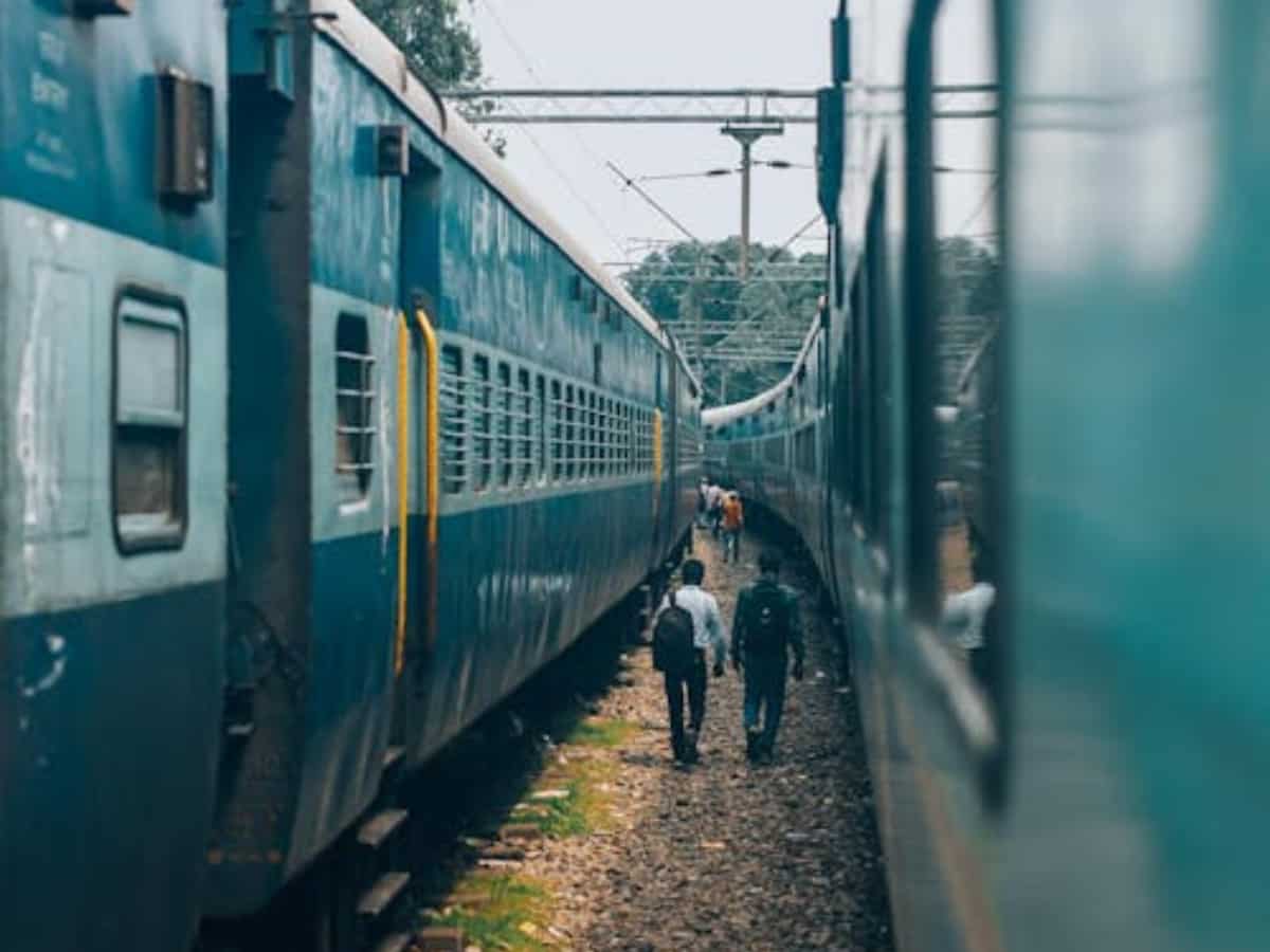 हो सकती है 3 साल की जेल