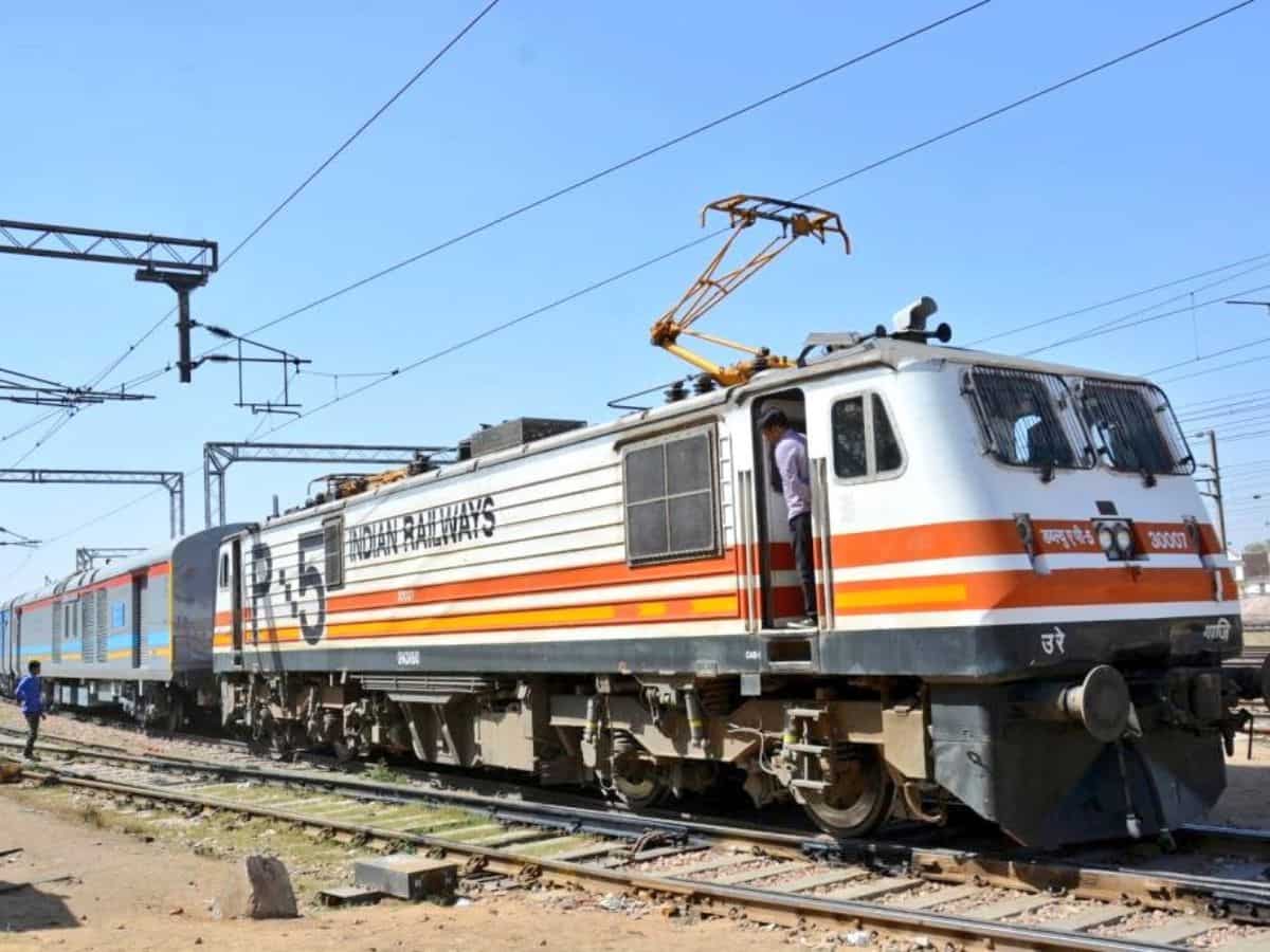 Railway Jobs का सुनहरा मौका! 6238 पदों पर निकली भर्ती, सैलरी, एप्लिकेशन प्रोसेस, लास्ट डेट- जानें सबकुछ