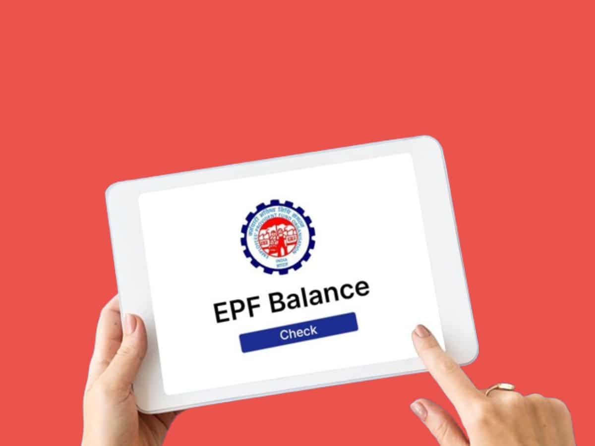 UAN नंबर आधार या पैन से लिंक होना