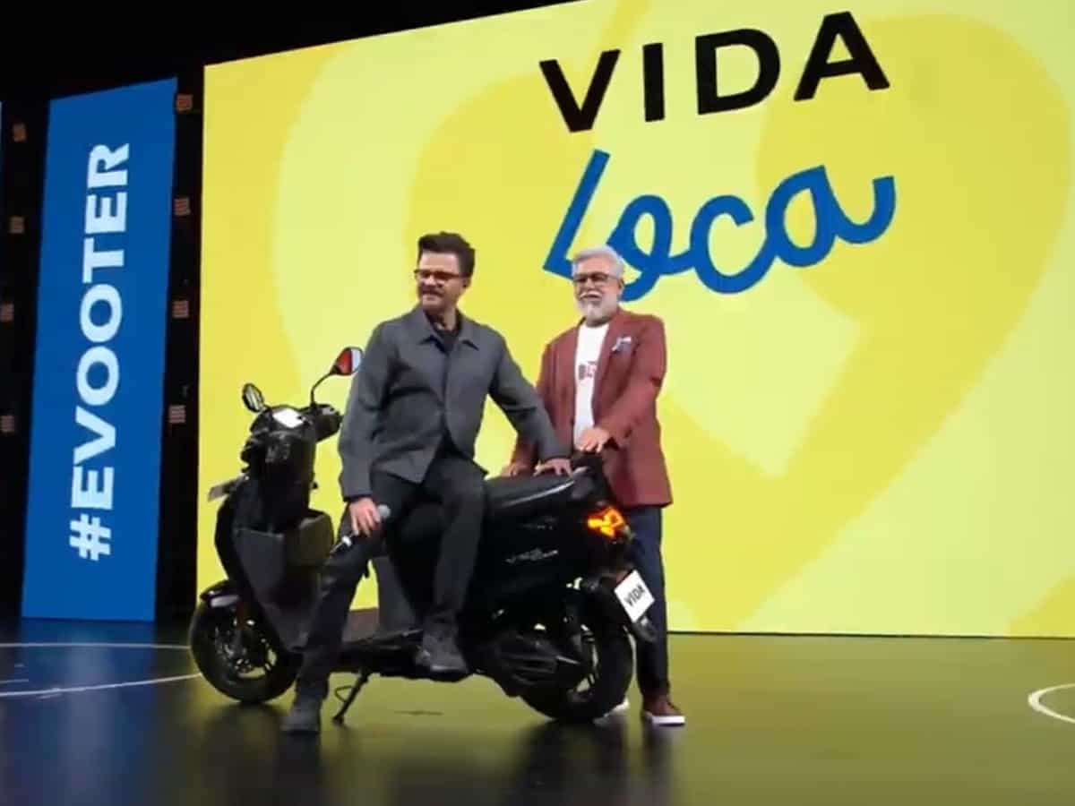 Hero Motocorp ने लॉन्च किया VIDA VX2 इलेक्ट्रिक स्कूटर, अनिल कपूर बने पहले कस्टमर, जानिए इसकी कीमत और फीचर्स