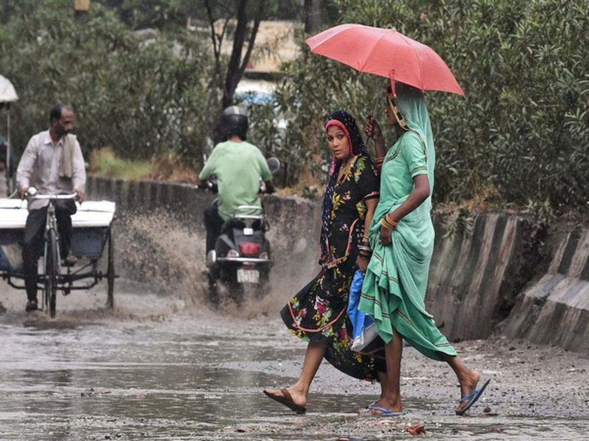 अगले एक सप्ताह तक दिल्ली-एनसीआर में बरसेंगे बादल, लेकिन उमस करेगी परेशान