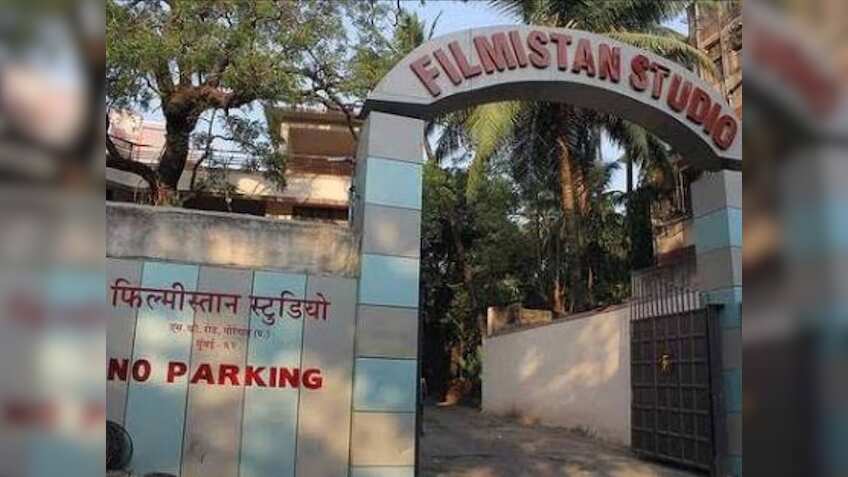 जिन सेट पर बनीं सुपरहिट फिल्में,अब वहां बनेंगे अमीरों के घर, 183 करोड़ रुपए में बिका फिल्मिस्तान स्टूडियो