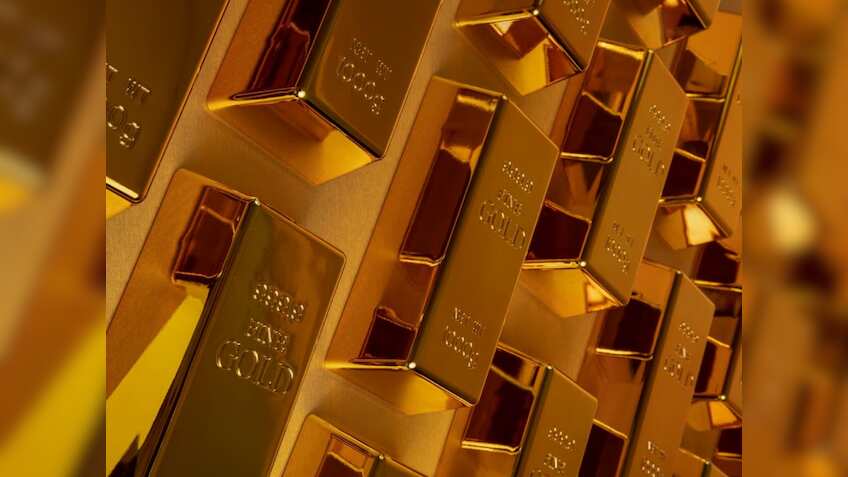 Gold Price Today: सस्ते में सोना खरीदने का मौका, चांदी का दाम भी गिरा, चेक करें नए रेट्स