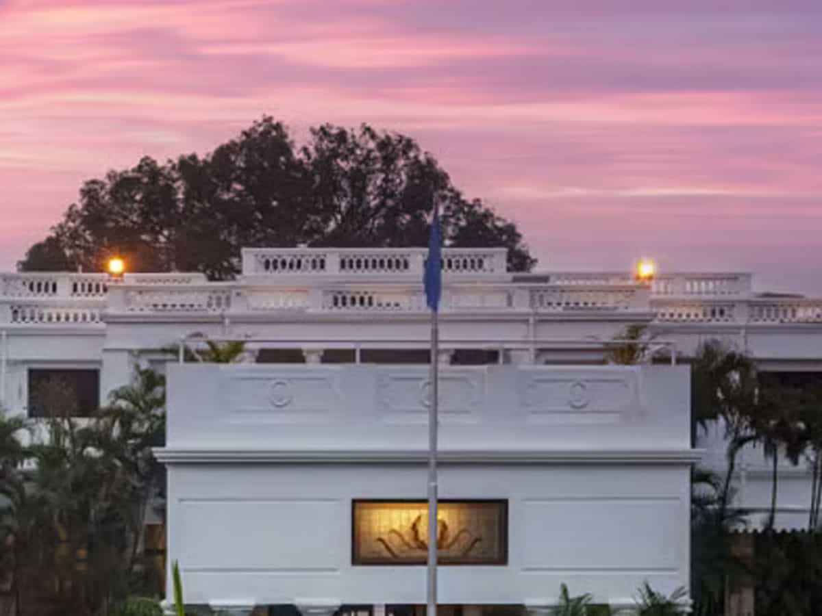 भोपाल में महल, हजारों एकड़ कृषि भूमि