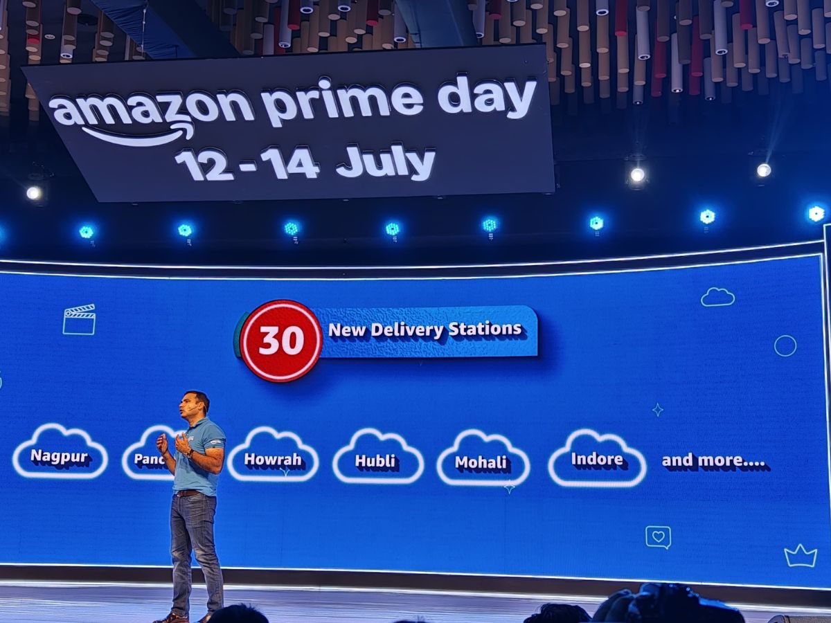 Amazon Prime Day Sale: आ रही है तगड़ी वाली सेल, 80% तक का मिल रहा डिस्काउंट, खरीदें iPhone, Smartphone, TV, Fridge