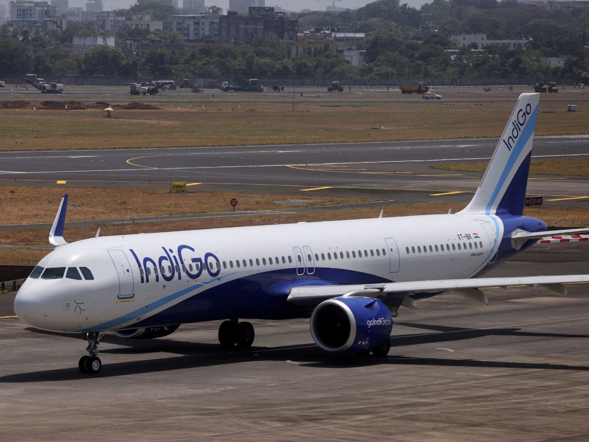 IndiGo की फ्लाइट से फिर हुई पक्षी की टक्कर! दिल्ली के बजाए पटना में करनी पड़ी इमरजेंसी लैंडिंग