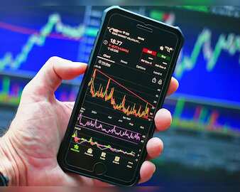 52 वीक हाई से 40% टूटा ये मिड कैप इंफ्रा स्टॉक, पोर्टफोलियो को किया लाल, अब मिला ₹2269 करोड़ का ऑर्डर