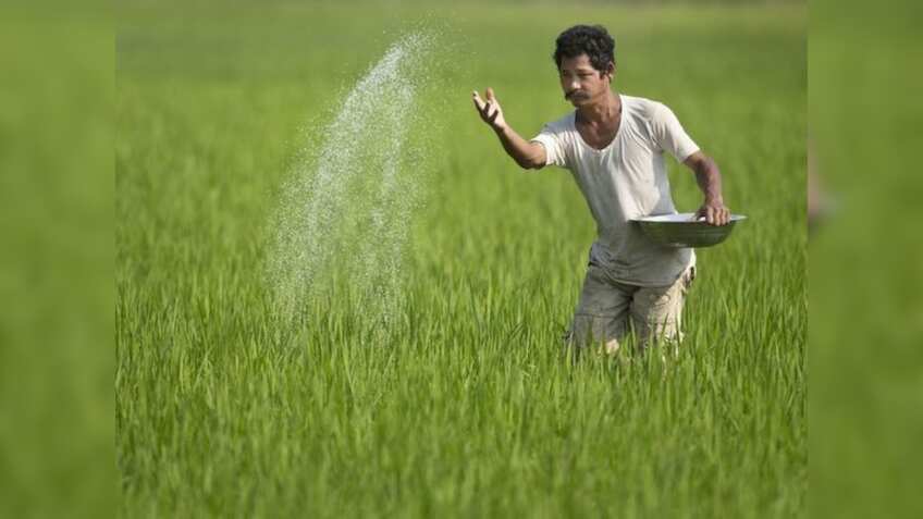  महंगाई की टूटेगी कमर, गांवों में बरसेगा पैसा! रिपोर्ट में बड़ा दावा- FY26 में बदलेगी देश की तस्वीर...