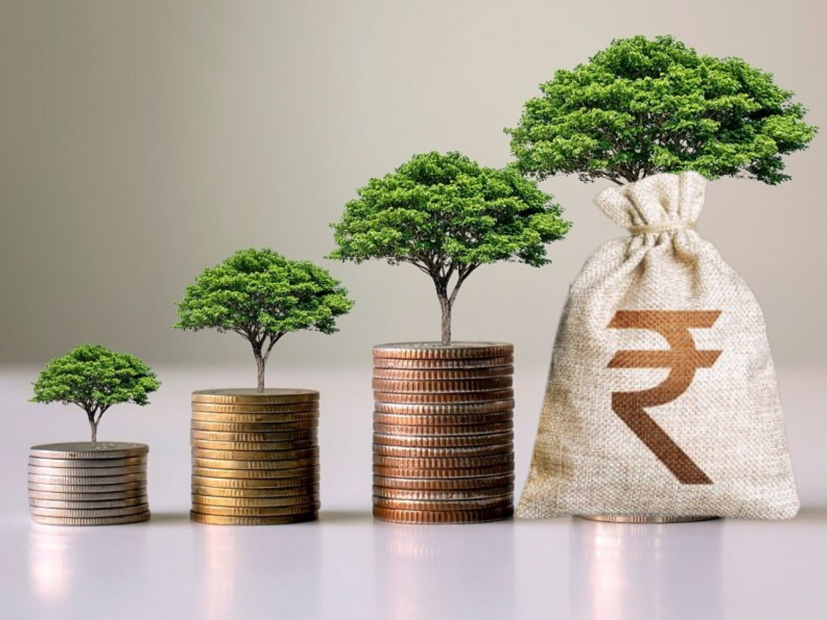 पैसा डूबेगा नहीं, सिर्फ बढ़ेगा: ये हैं 5 'महा-सुरक्षित' निवेश, आंख बंद करके लगाएं पैसा!