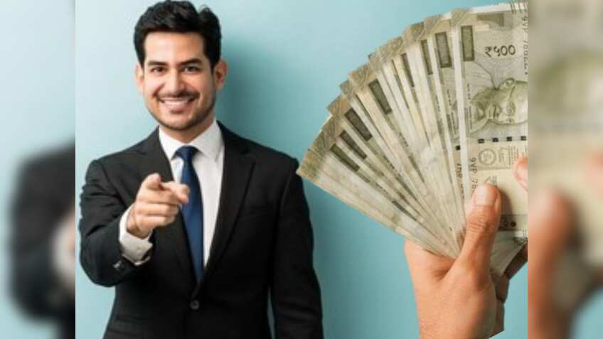 SIP Vs Step-Up: कौन सी एसआईपी कितने साल में तैयार करेगी 5 करोड़ का फंड? जानें पूरी कैलकुलेशन