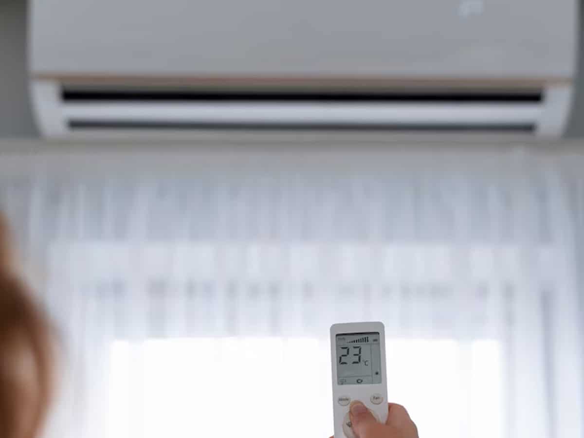 आधा इंडिया बरसात में AC को लेकर करता है ये 5 गलतियां, बाद में पड़ती है भारी, आखिरी वाले से फैल सकती है बीमारी