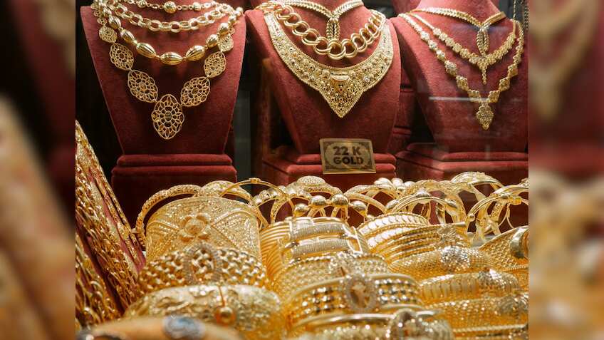 22 कैरेट का सोना कहीं 20 या 18 कैरेट में न बिक जाए! पुराने Gold की पूरी कीमत चाहिए तो बेचने से पहले जरूर कर लें ये काम