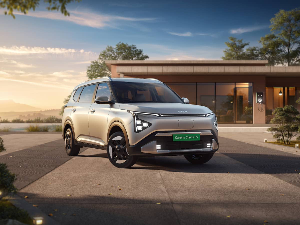 इस अफोर्डेबल 7-सीटर EV कार की बुकिंग शुरू; सिंगल चार्ज पर 490 km की रेंज, बेहतरीन फीचर्स और सेफ्टी का भरोसा