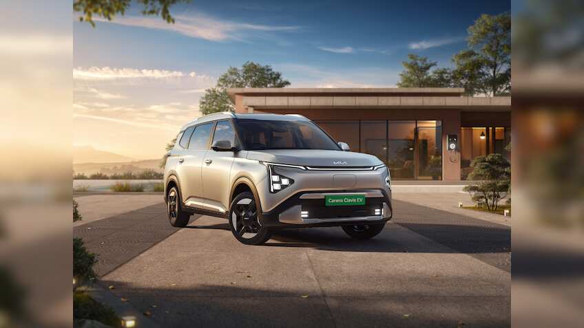 इस अफोर्डेबल 7-सीटर EV कार की बुकिंग शुरू; सिंगल चार्ज पर 490 km की रेंज, बेहतरीन फीचर्स और सेफ्टी का भरोसा