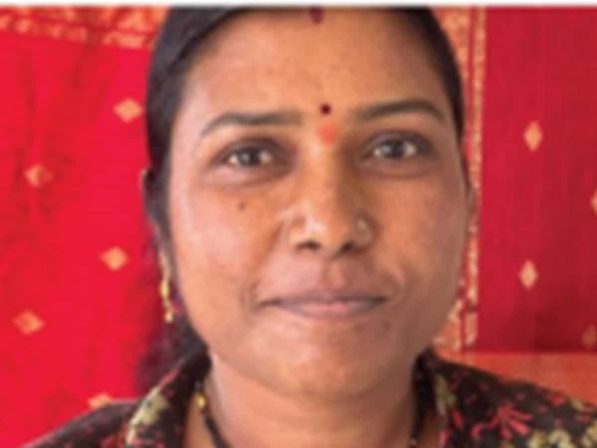 6 महीने की ट्रेनिंग ने बदली जिंदगी! कभी मजदूरी कर महीने भर में मुश्किल से ₹800 कमाने वाली हेमलता अब कमा रही लाखों