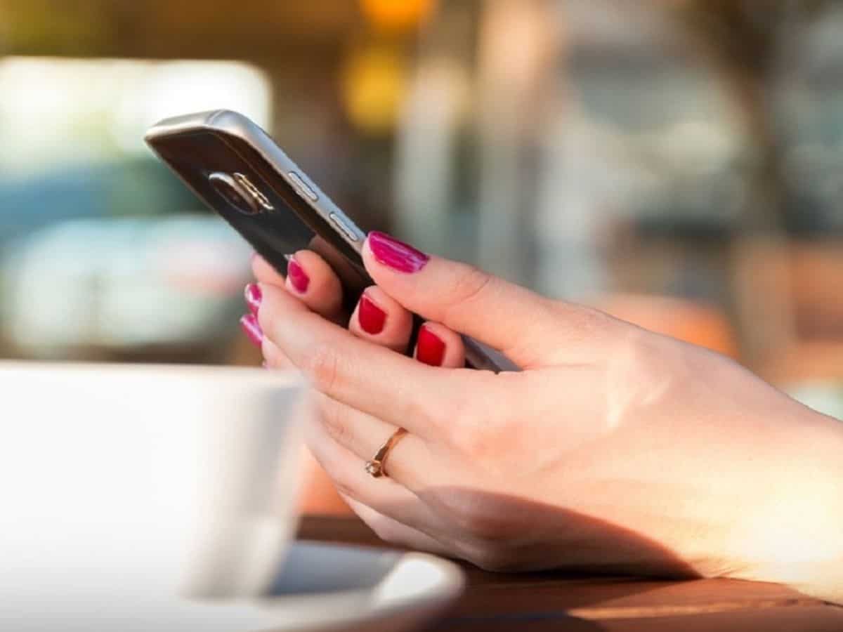 भारत में स्मार्टफोन की रिकॉर्ड बिक्री, 3 महीने में बिके करीब 4 करोड़ फोन, वीवो बना नंबर 1- लिस्ट में Samsung-Apple यहां