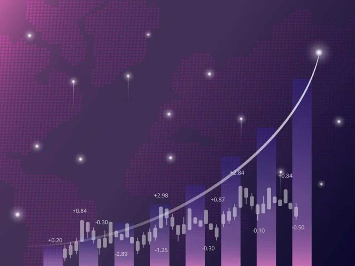 MOIL Share Price Target
