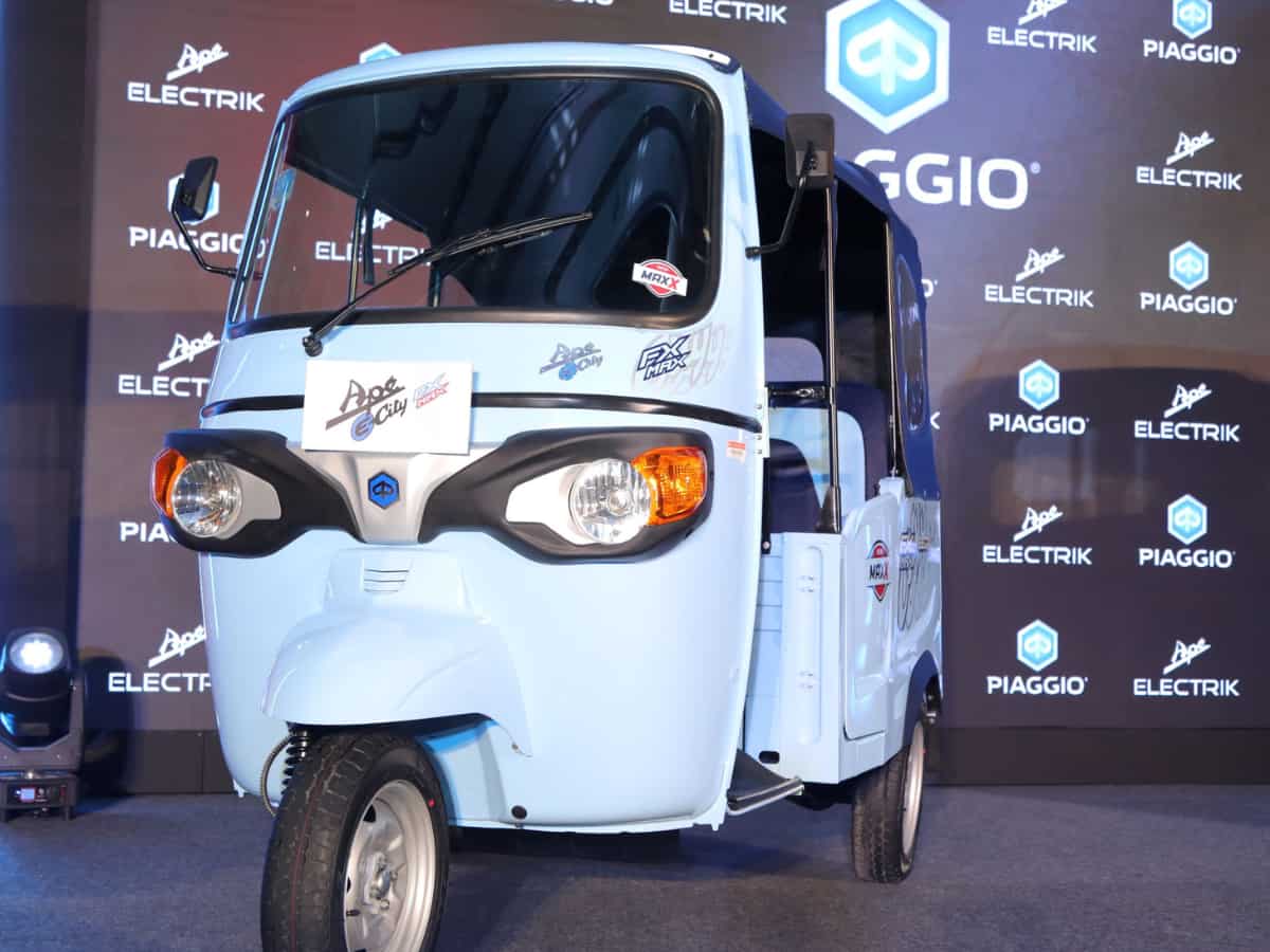 दोनों इलेक्ट्रिक ऑटो की कीमत