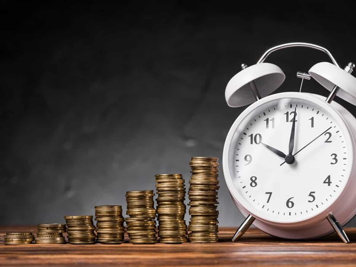 9- ईएसएएफ स्मॉल फाइनेंस बैंक एफडी रेट
