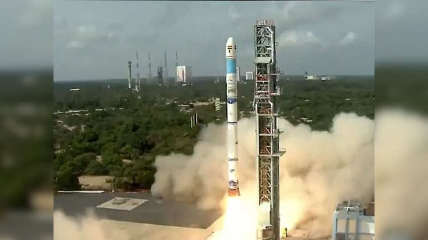 30 जुलाई को उड़ान भरेगा भारत-अमेरिका का संयुक्त उपग्रह NISAR, आपदा प्रबंधन में बनेगा गेम-चेंजर