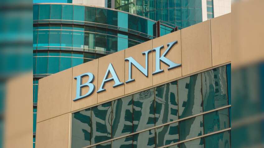  एक छोटी सी भूल और पैसा अटक जाएगा! बैंक ब्रांच बदलने से पहले इन 5 गलतियों से बचें, वरना होगी बड़ी मुसीबत