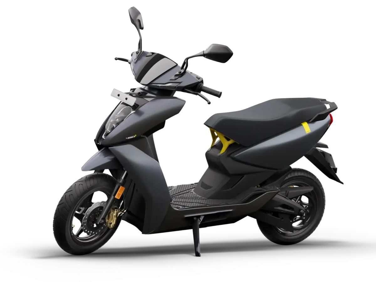 Ather लाया नया 450S स्कूटर, सिंगल चार्ज में चलेगा 161 KM, Ola और TVS को सीधी टक्कर, जानिए क्या है कीमत