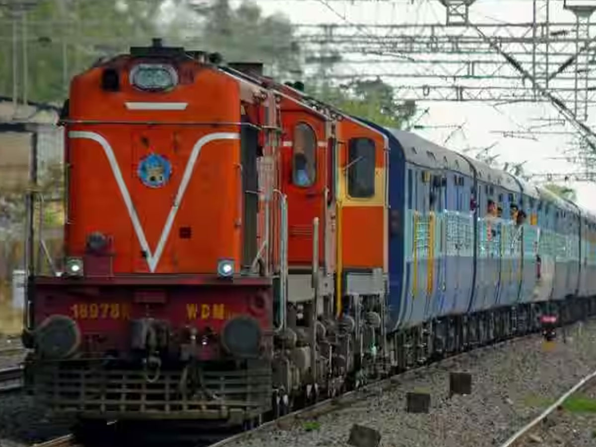 सालभर में पोर्टफोलियो को इस Railway Stock ने किया लाल, Q1 मुनाफे में 78% की बड़ी गिरावट, ऑर्डर बुक मजबूत