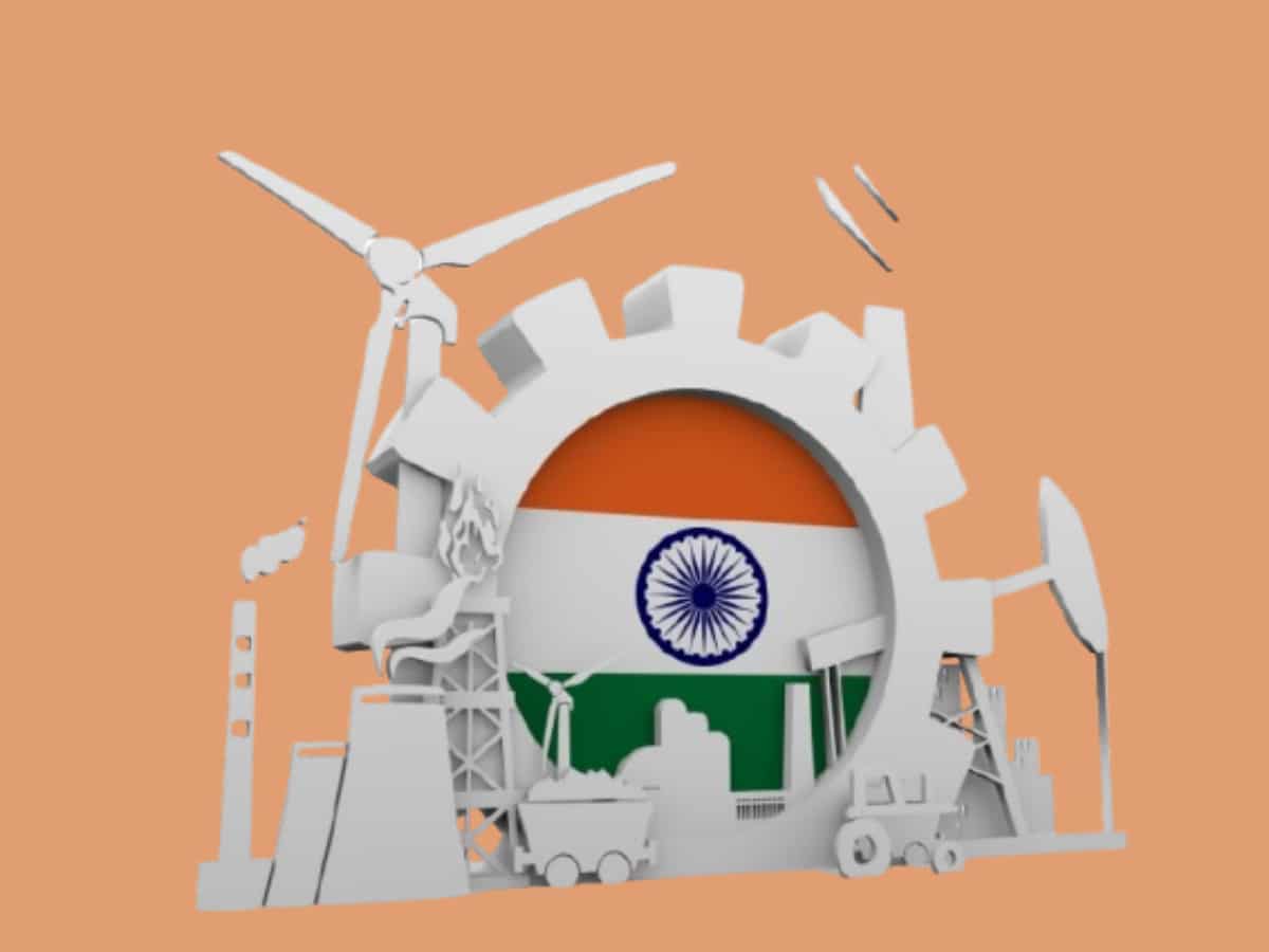 'मेक इन इंडिया' का सपना सच! भारत क्यों बन रहा है मैन्युफैक्चरिंग का नया 'हॉटस्पॉट'? रिपोर्ट में पढ़ें चौंकाने वाली बातें