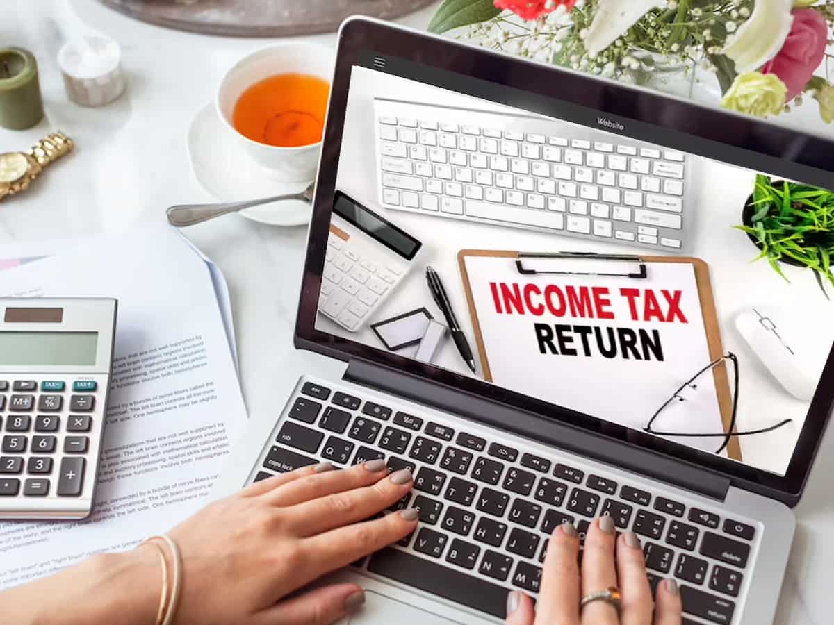 Income Tax: भरने जा रहे हैं ITR? तुरंत नोट कर लीजिए 23 जुलाई की तारीख, CA यही बताने के ले लेगा हजारों रुपये!