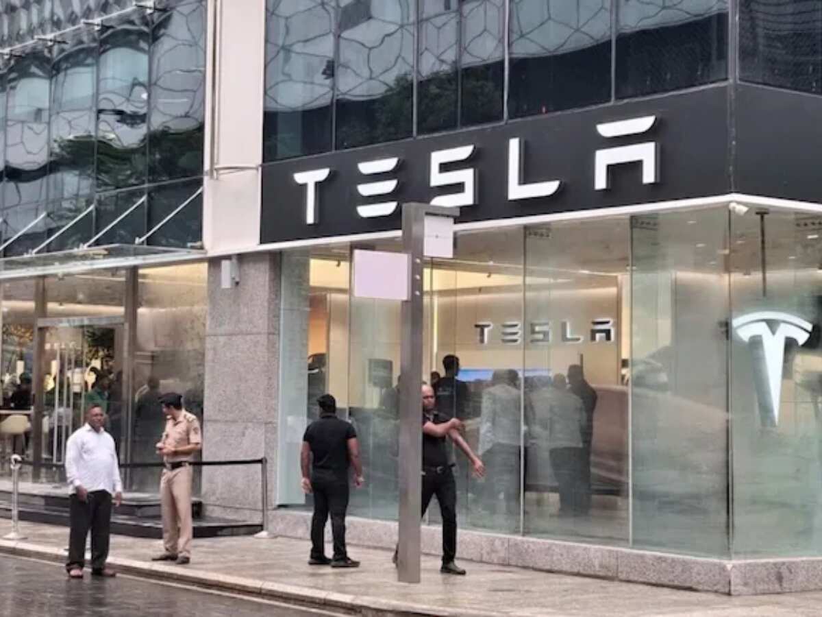 मुंबई के बाद अब दिल्ली की बारी, इस दिन खुलेगा TESLA का दूसरा शोरूम