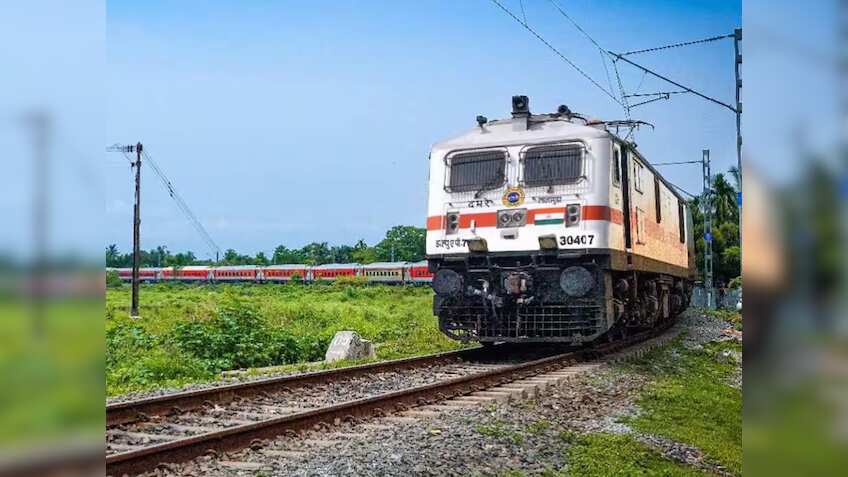 Railway का फेस्टिव ऑफर! रिटर्न टिकट पर मिलेगा 20% डिस्काउंट, जानें कैसे उठाएं फायदा