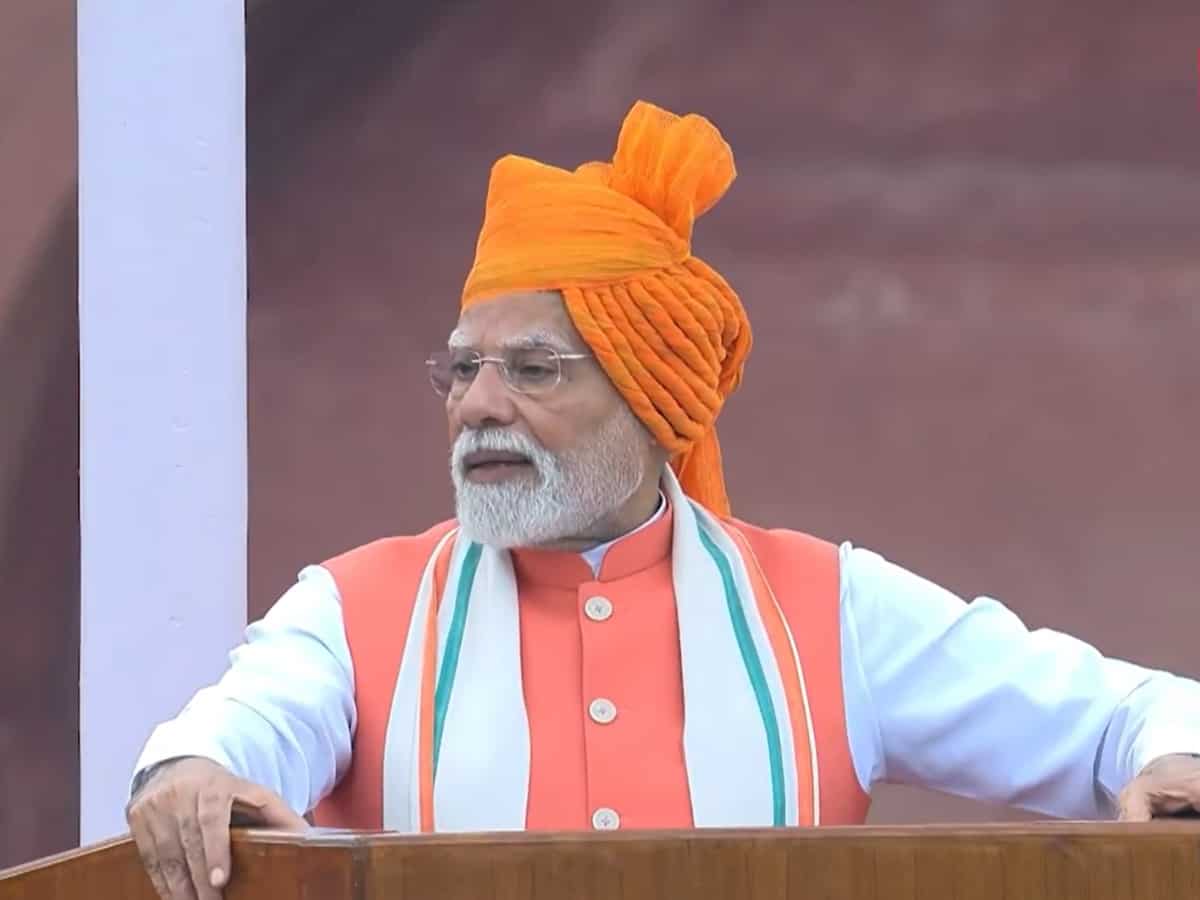 देश के दुश्मनों पर चलेगा PM मोदी का 'Sudarshan Chakra'! लाल किले से किया बड़ा ऐलान, जानें क्या है यह अभेद्य सुरक्षा कवच