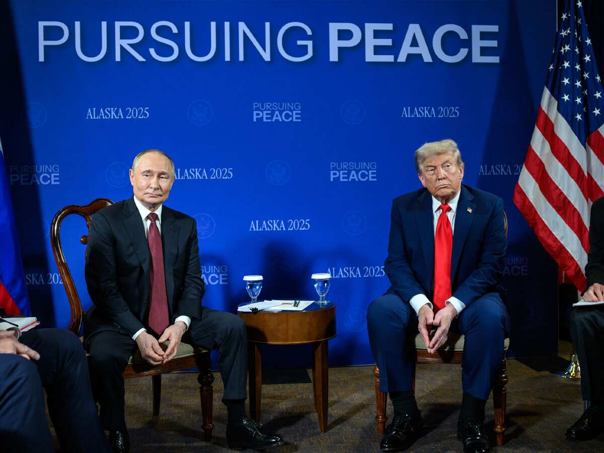 भारत पर टैरिफ, खुद धड़ल्ले से रूस के साथ ट्रेड कर रहा अमेरिका, ट्रंप के आने के बाद 20% बढ़ा द्विपक्षीय व्यापार